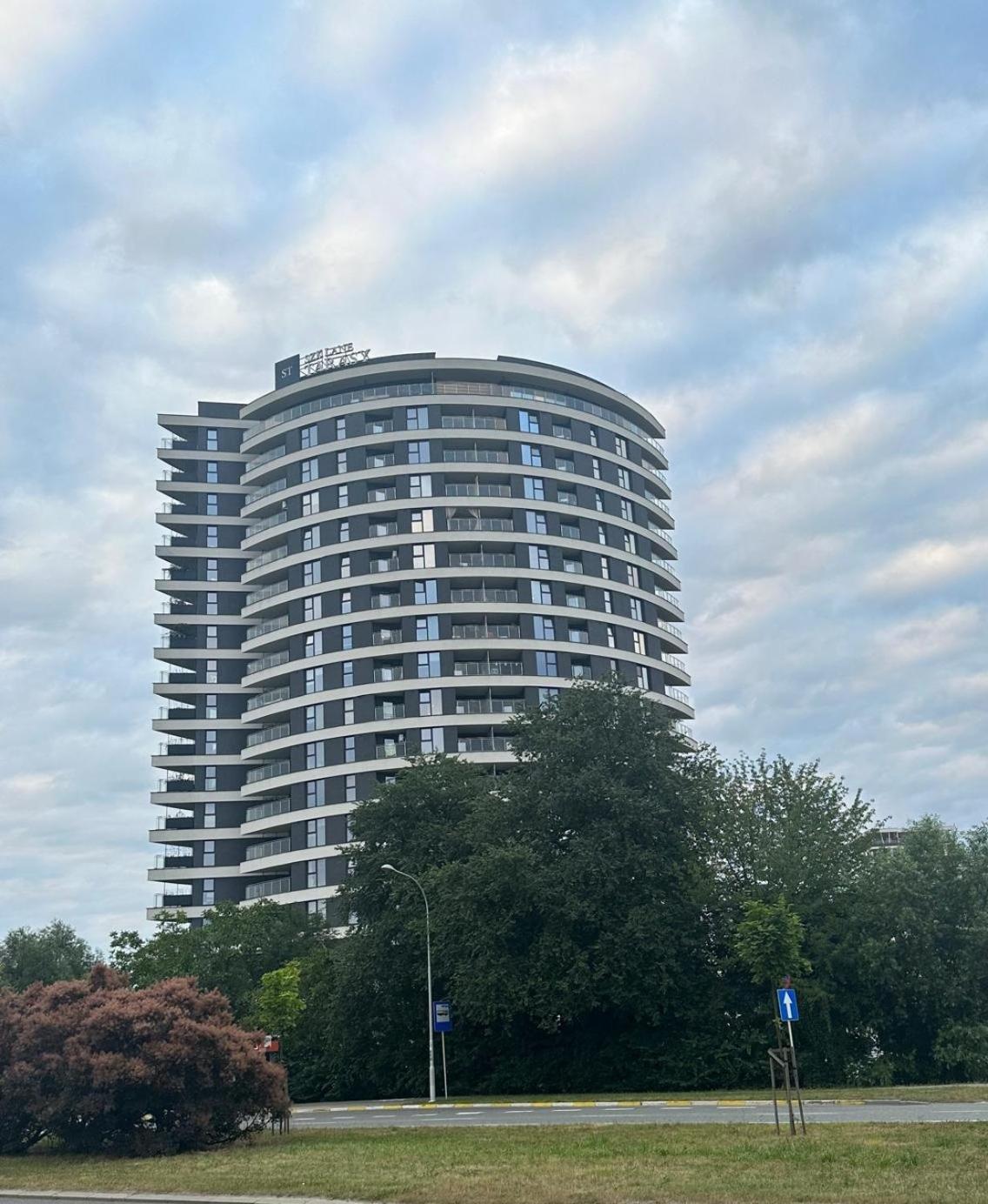 Premium Apartments Rzeszow Gold ภายนอก รูปภาพ